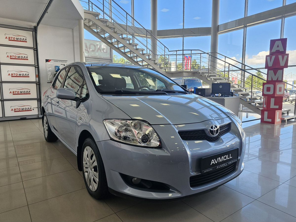 Автомобиль с пробегом Toyota Auris в городе Минеральные Воды ДЦ - Автомолл МинВоды