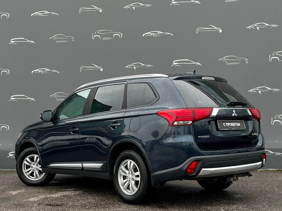 Автомобиль с пробегом Mitsubishi Outlander в городе Санкт-Петербург ДЦ - Сигма Авто