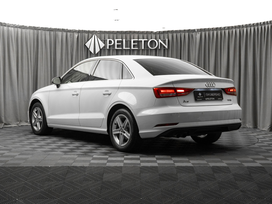 Автомобиль с пробегом Audi A3 в городе Москва ДЦ - PANGO Центр PELETON