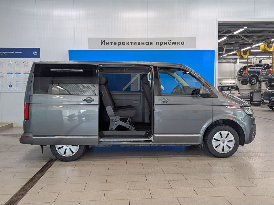 Автомобиль с пробегом Volkswagen Caravelle в городе Нижний Новгород ДЦ - Луидор-Авто Авто с пробегом