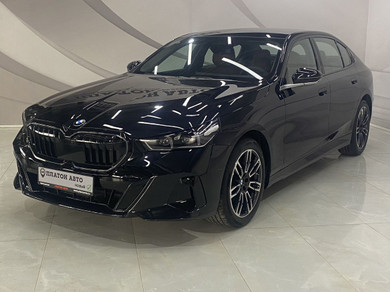 Новый автомобиль BMW 5 серии 530Li xDrive M Sport в городе Воронеж ДЦ - Платон Авто