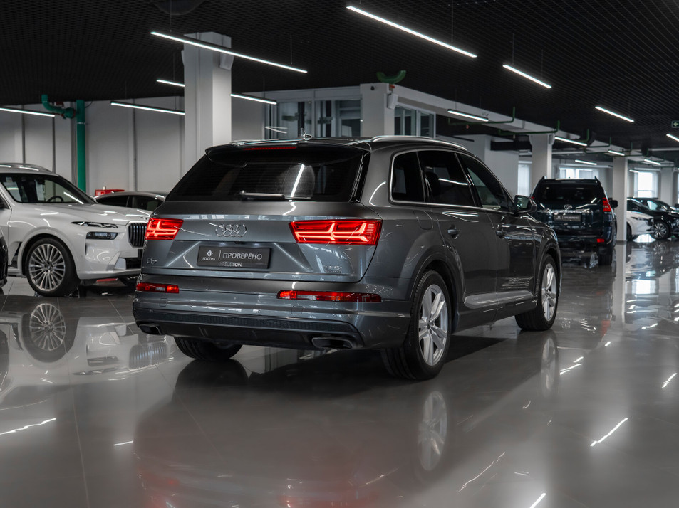 Автомобиль с пробегом Audi Q7 в городе Москва ДЦ - PANGO Центр PELETON