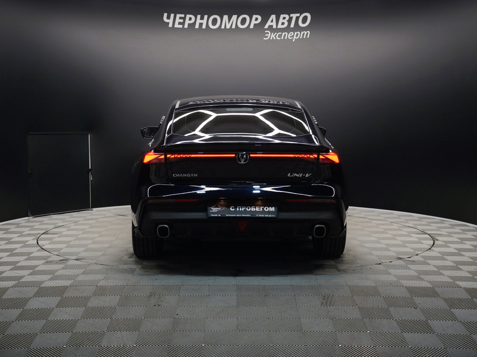 Автомобиль с пробегом Changan UNI-V в городе Симферополь ДЦ - Черномор