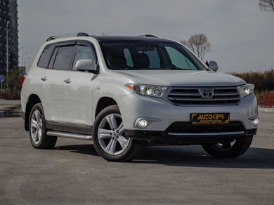 Автомобиль с пробегом Toyota Highlander в городе Тюмень ДЦ - Центр по продаже автомобилей с пробегом АвтоКиПр