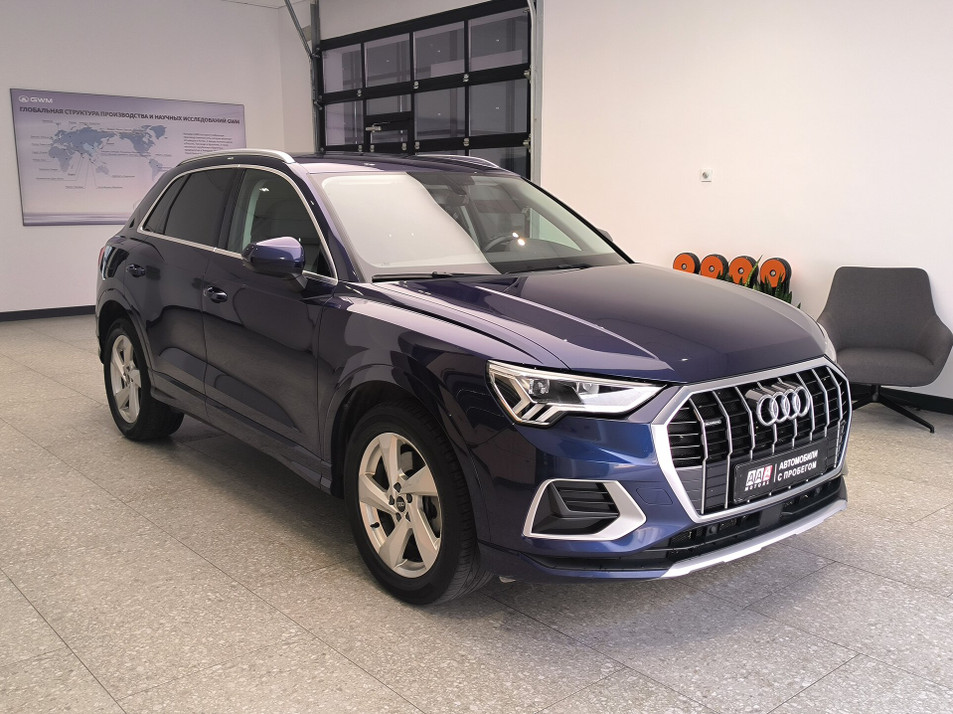 Автомобиль с пробегом Audi Q3 в городе Краснодар ДЦ - ААА Моторс Краснодар