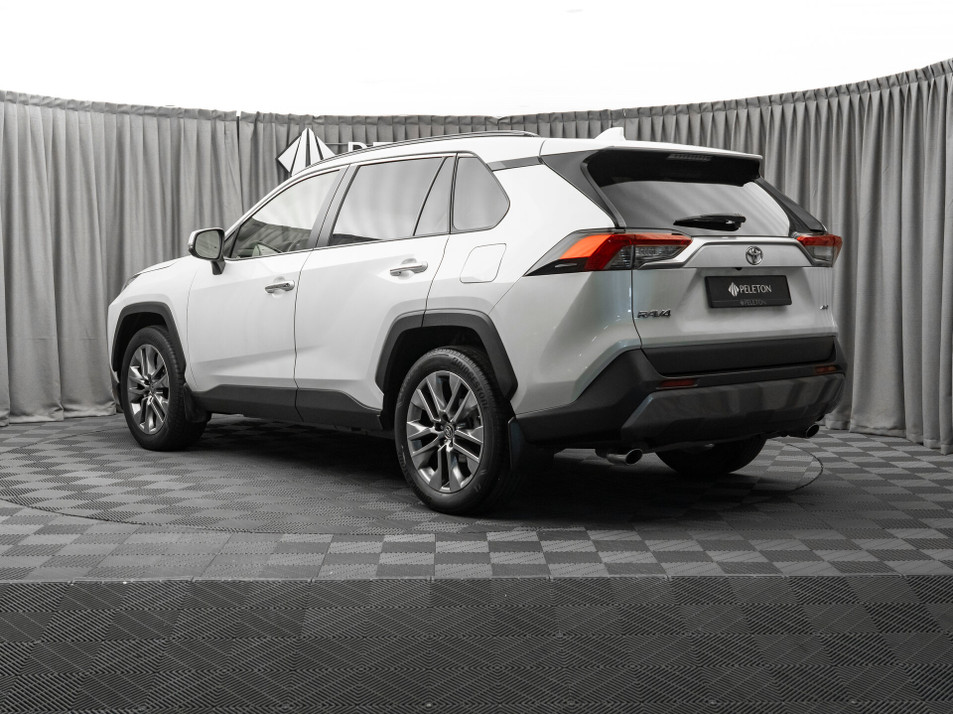 Автомобиль с пробегом Toyota RAV4 в городе Москва ДЦ - PANGO&nbsp;Центр PELETON