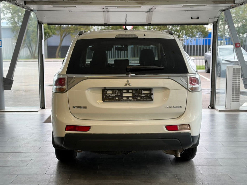 Автомобиль с пробегом Mitsubishi Outlander в городе Реутов ДЦ - PANGO Центр Нижегородец Реутов