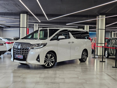 Автомобиль с пробегом Toyota Alphard в городе Яблоновский ДЦ - Автосалон 100 машин