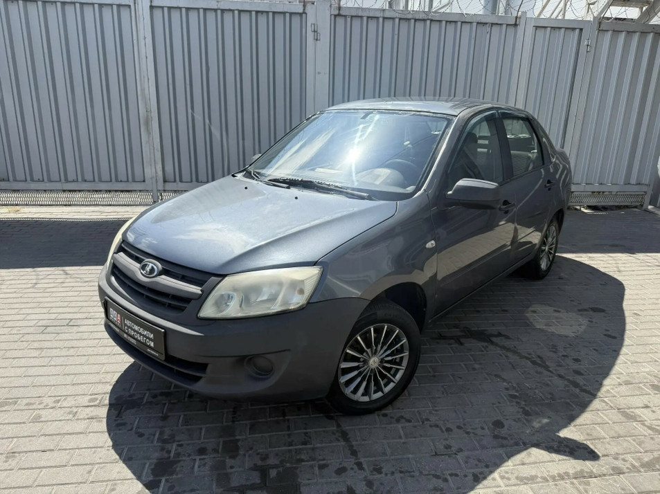 Автомобиль с пробегом LADA Granta в городе Ростов-на-Дону ДЦ - PANGO Центр Запад