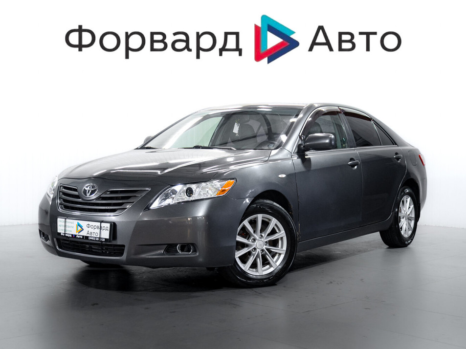 Автомобиль с пробегом Toyota Camry в городе Тюмень ДЦ - PANGO Центр Авторитейл Диамант