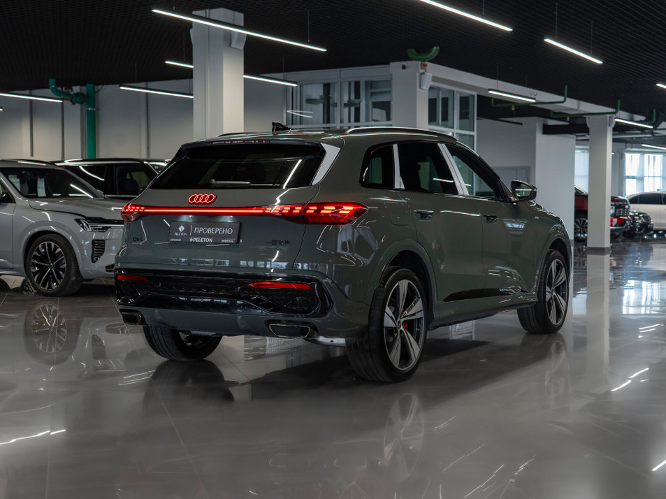 Автомобиль с пробегом Audi Q5 в городе Москва ДЦ - PANGO Центр PELETON