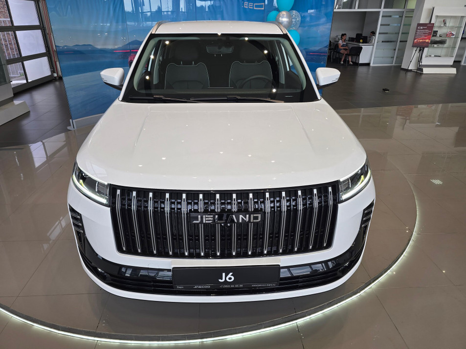 Новый автомобиль JAECOO J6 Комфорт в городе Омск ДЦ - Jaecoo Барс Запад New