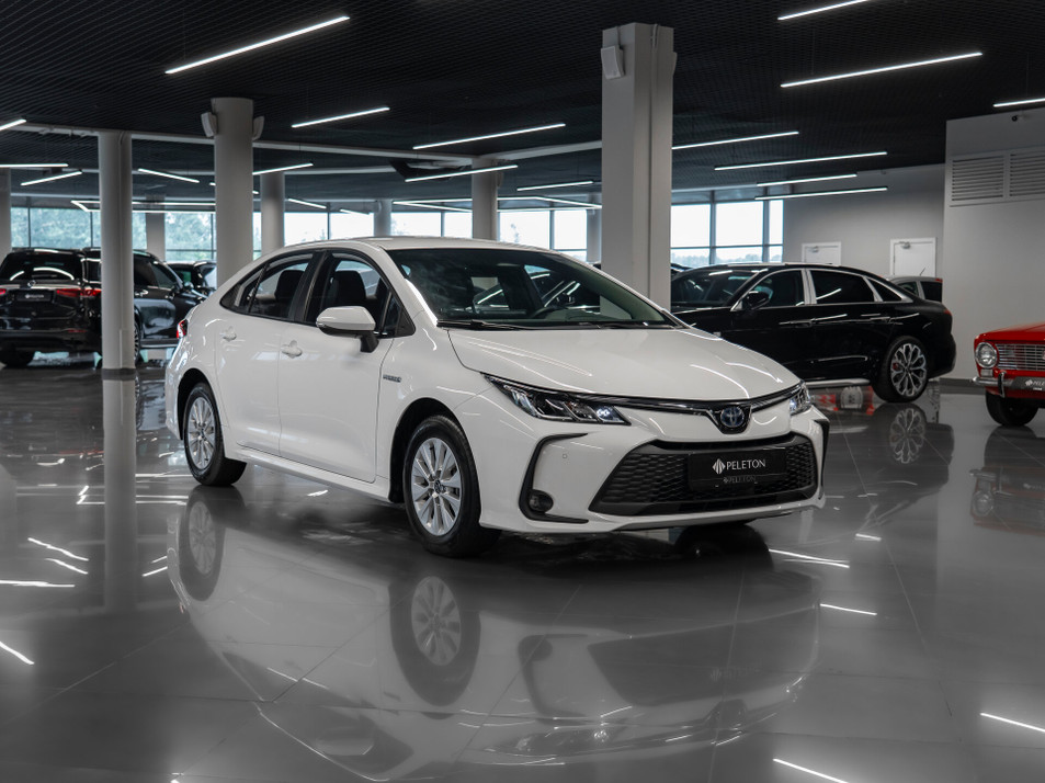 Автомобиль с пробегом Toyota Corolla в городе Москва ДЦ - PELETON ELECTRO