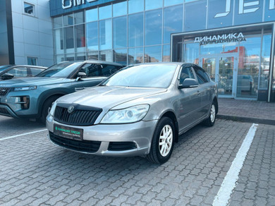 Автомобиль с пробегом SKODA Octavia 2010 в Череповец