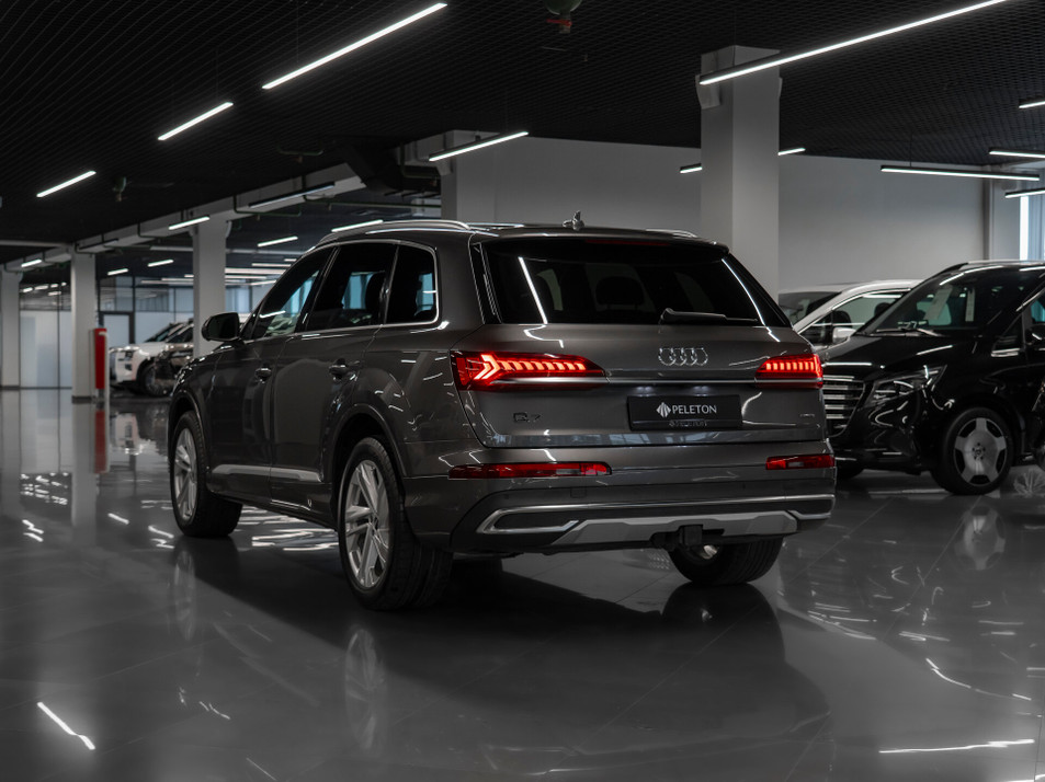 Автомобиль с пробегом Audi Q7 в городе Москва ДЦ - PANGO Центр PELETON