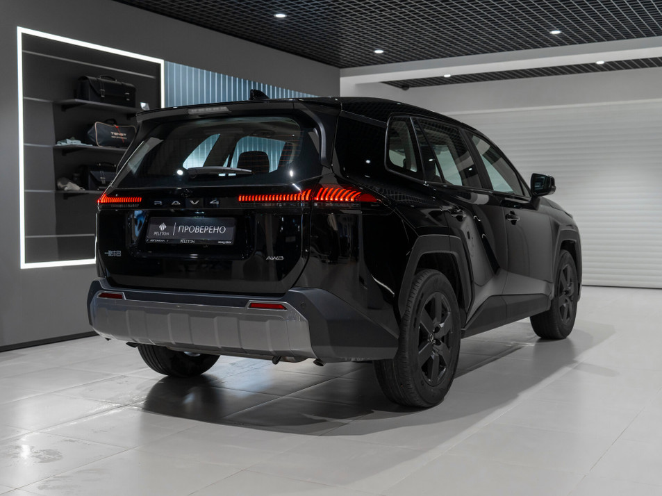 Автомобиль с пробегом Toyota RAV4 в городе Москва ДЦ - PELETON Юг