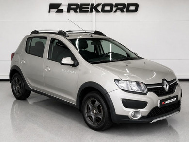 Автомобиль с пробегом Renault Sandero в городе Уфа ДЦ - Rekord Жукова 30а