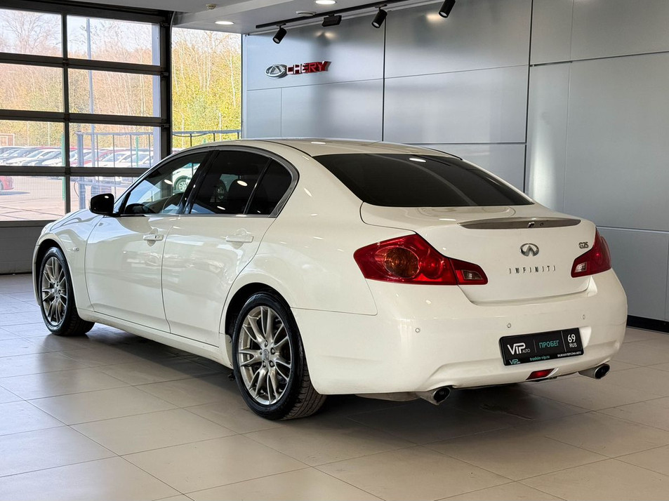 Автомобиль с пробегом Infiniti Q70 в городе Тверь ДЦ - Важная Персона - Авто г. Тверь