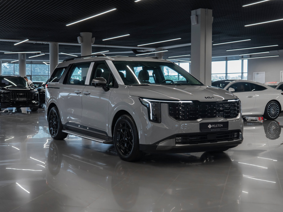 Автомобиль с пробегом Kia Carnival в городе Москва ДЦ - PELETON ELECTRO