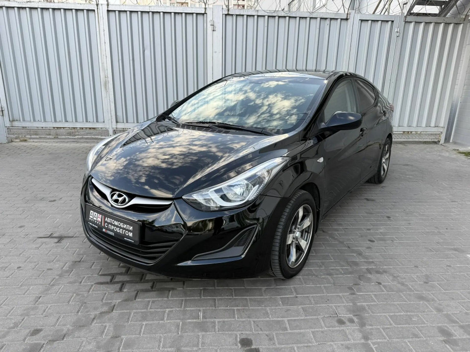 Автомобиль с пробегом Hyundai Elantra в городе Ростов-на-Дону ДЦ - PANGO Центр Запад