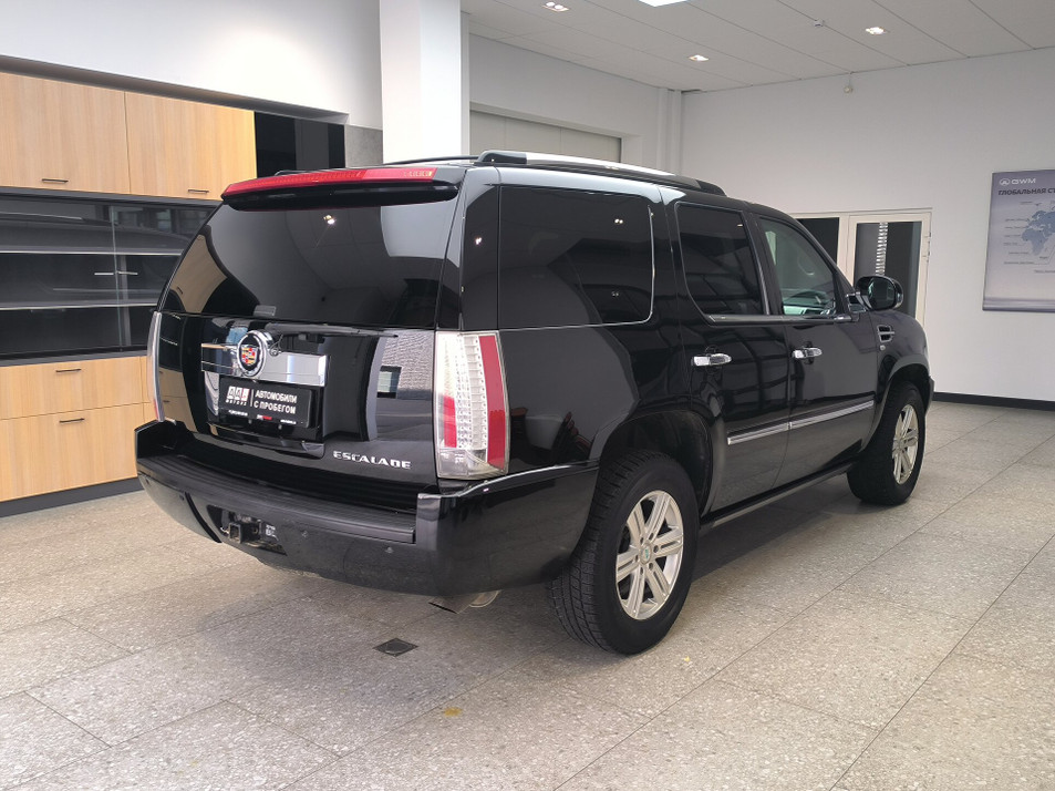 Автомобиль с пробегом Cadillac Escalade в городе Краснодар ДЦ - ААА Моторс Краснодар