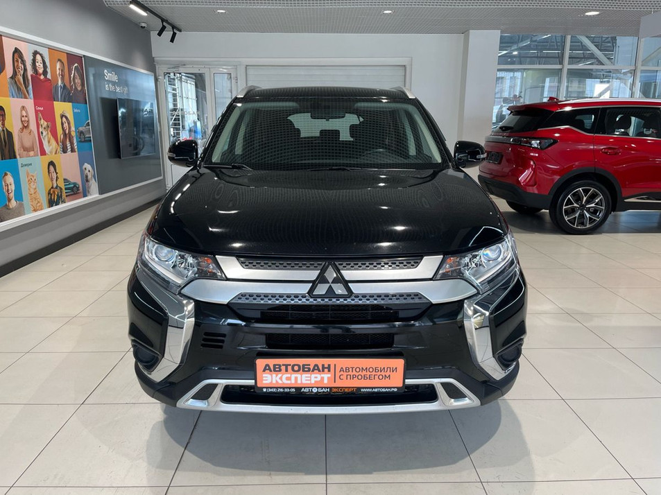 Автомобиль с пробегом Mitsubishi Outlander в городе Екатеринбург ДЦ - Автобан на Щербакова 144