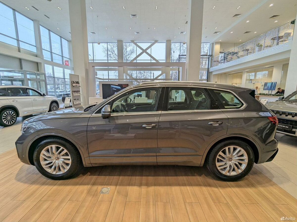 Автомобиль с пробегом Volkswagen Touareg в городе Нижний Новгород ДЦ - Луидор-Авто