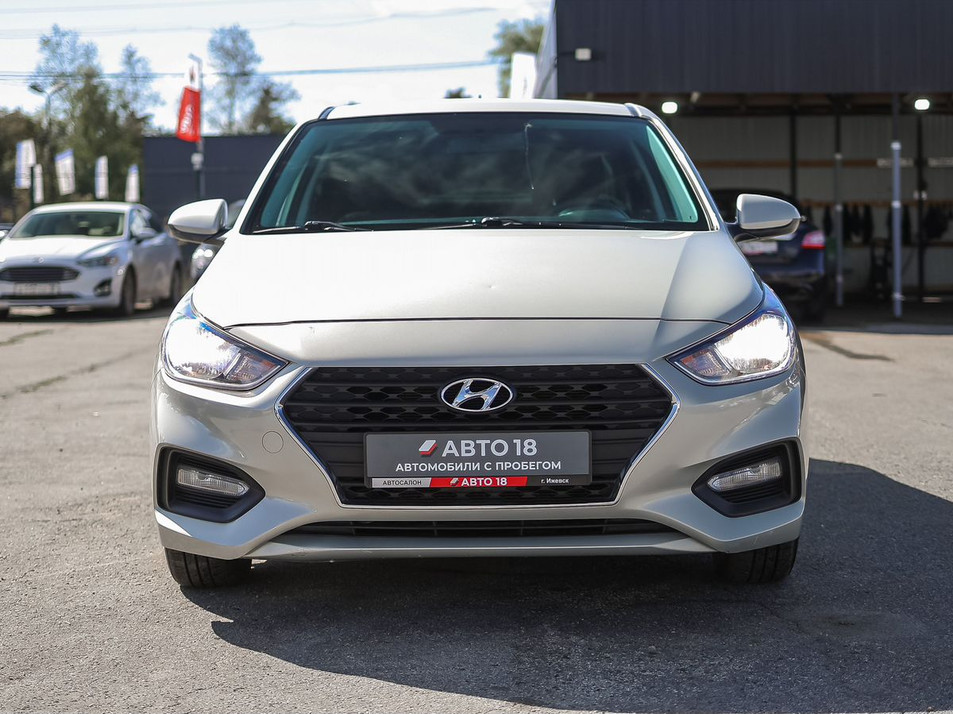 Автомобиль с пробегом Hyundai Solaris в городе Ижевск ДЦ - Автосалон АВТО 18 Ленина 178Б