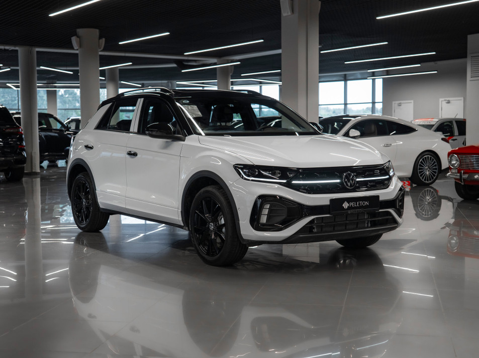 Автомобиль с пробегом Volkswagen T-Roc в городе Москва ДЦ - ОПНА пробег