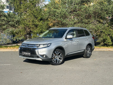 Автомобиль с пробегом Mitsubishi Outlander в городе Санкт-Петербург ДЦ - Тойота Центр Невский
