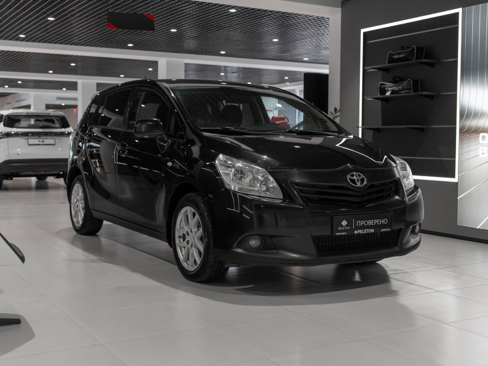 Автомобиль с пробегом Toyota Verso в городе Москва ДЦ - PANGO&nbsp;Центр PELETON