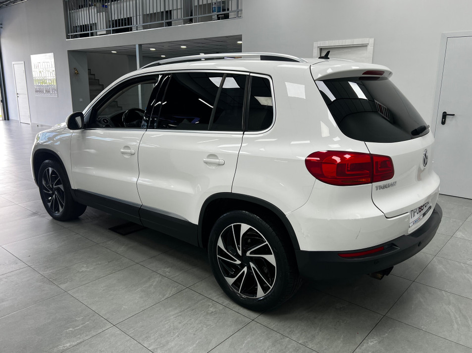 Автомобиль с пробегом Volkswagen Tiguan в городе Казань ДЦ - Диалог Авто Камалеева