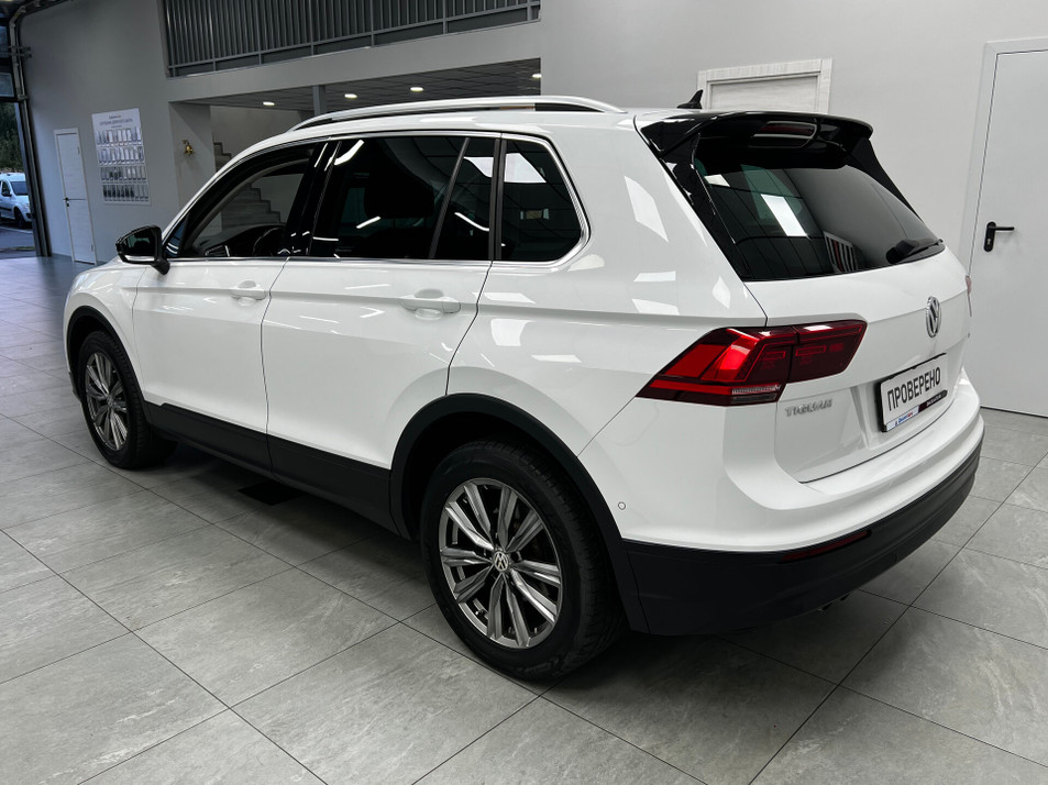 Автомобиль с пробегом Volkswagen Tiguan в городе Казань ДЦ - Диалог Авто Камалеева