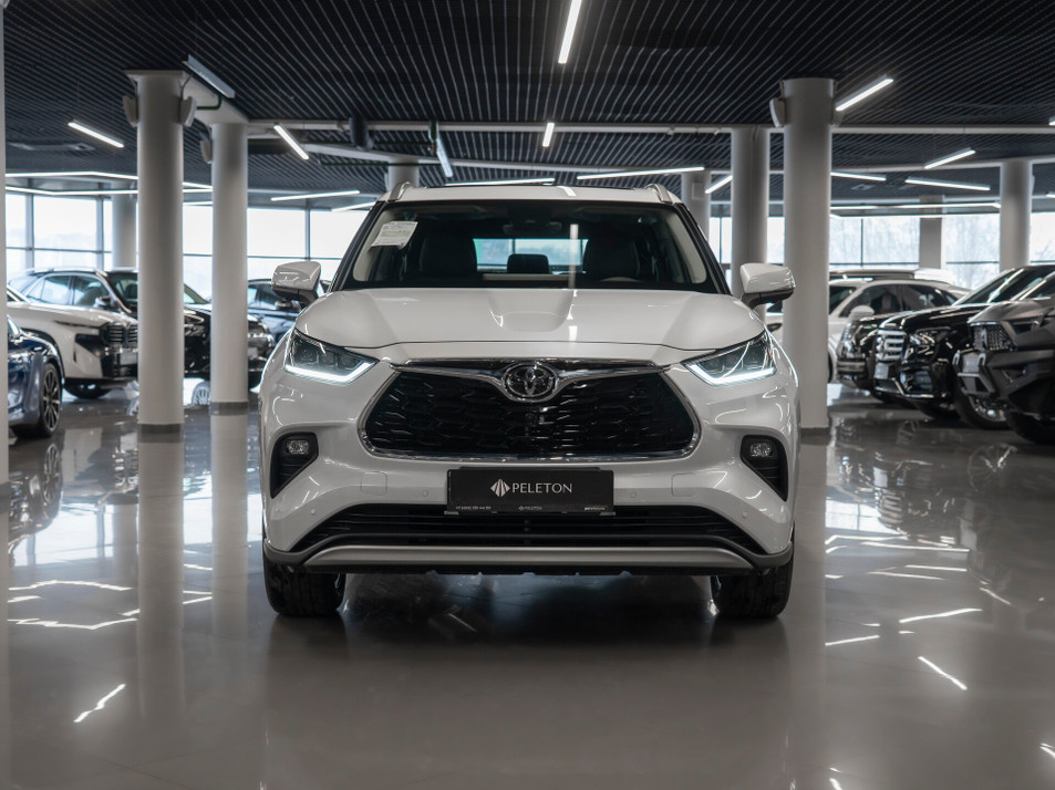 Автомобиль с пробегом Toyota Highlander в городе Москва ДЦ - ОПНА пробег