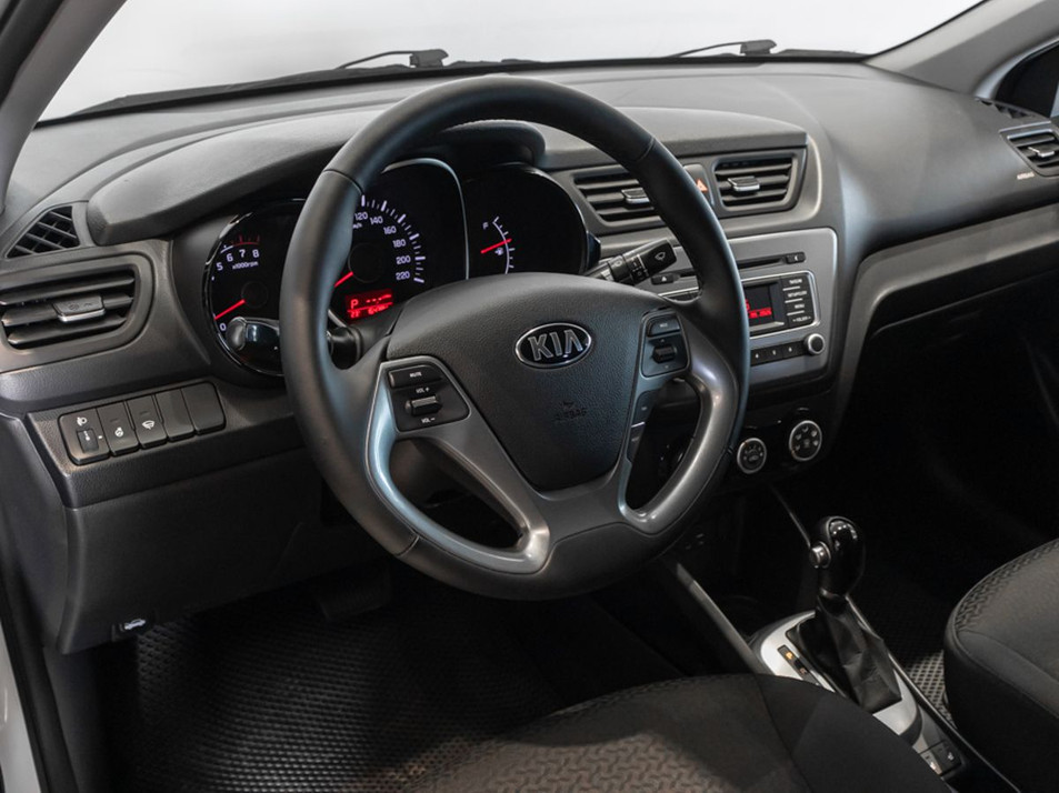 Автомобиль с пробегом Kia Rio в городе Казань ДЦ - КАЭ Сибирский тракт