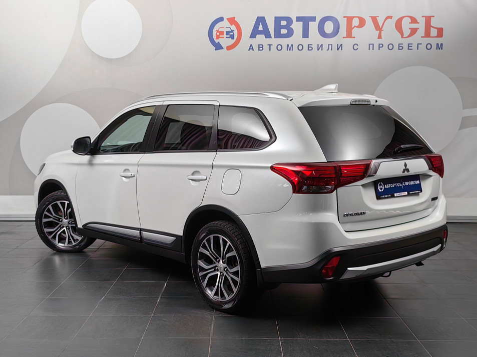 Автомобиль с пробегом Mitsubishi Outlander в городе Москва ДЦ - TANK Мытищи