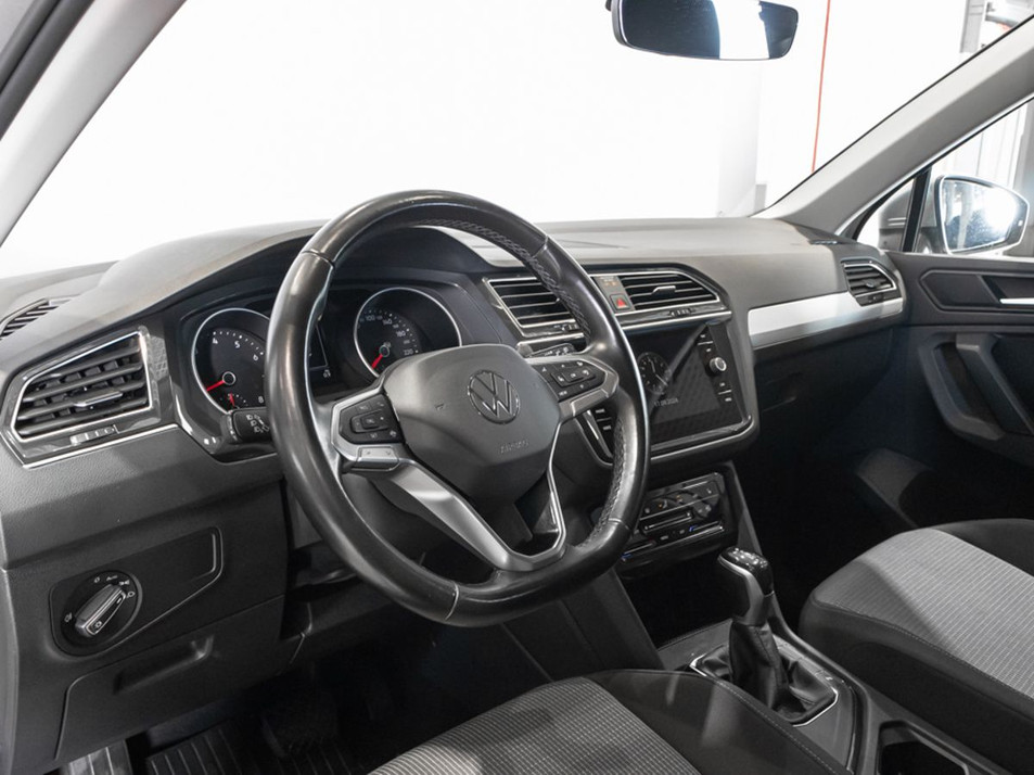 Автомобиль с пробегом Volkswagen Tiguan в городе Казань ДЦ - КАЭ Сибирский тракт