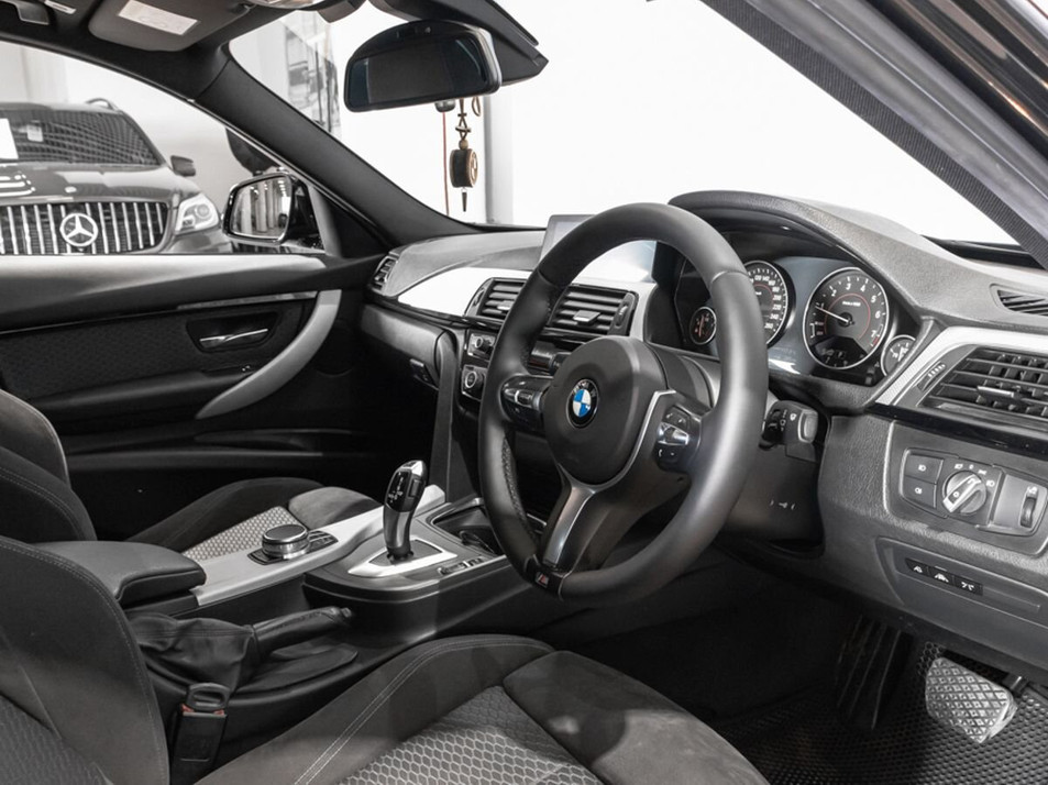 Автомобиль с пробегом BMW 3 серии в городе Казань ДЦ - КАЭ Сибирский тракт
