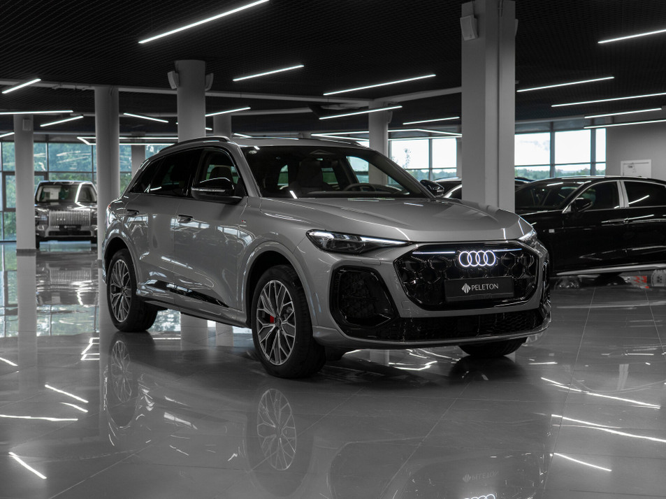 Автомобиль с пробегом Audi Q5 в городе Москва ДЦ - PELETON Юг