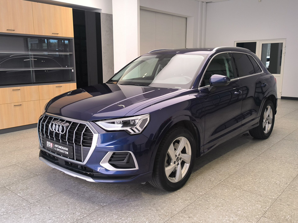 Автомобиль с пробегом Audi Q3 в городе Краснодар ДЦ - ААА Моторс Краснодар