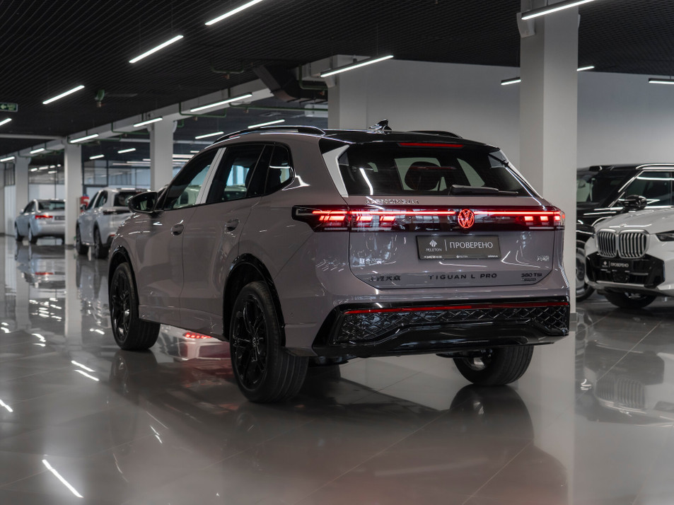 Автомобиль с пробегом Volkswagen Tiguan в городе Москва ДЦ - PELETON Юг