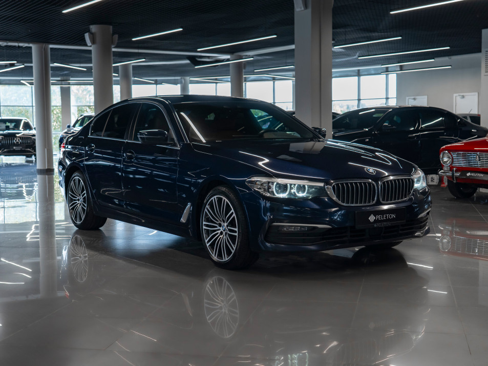 Автомобиль с пробегом BMW 5 серии в городе Москва ДЦ - PANGO Центр PELETON
