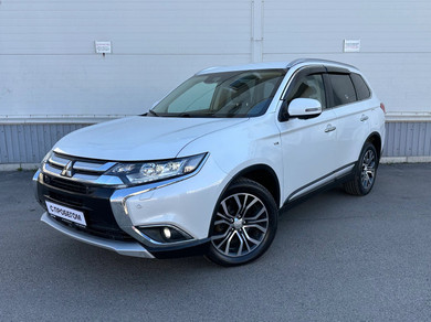 Автомобиль с пробегом Mitsubishi Outlander в городе Санкт-Петербург ДЦ - Форсаж Камчатская 9