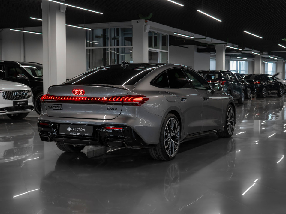 Автомобиль с пробегом Audi A5 в городе Москва ДЦ - ОПНА пробег