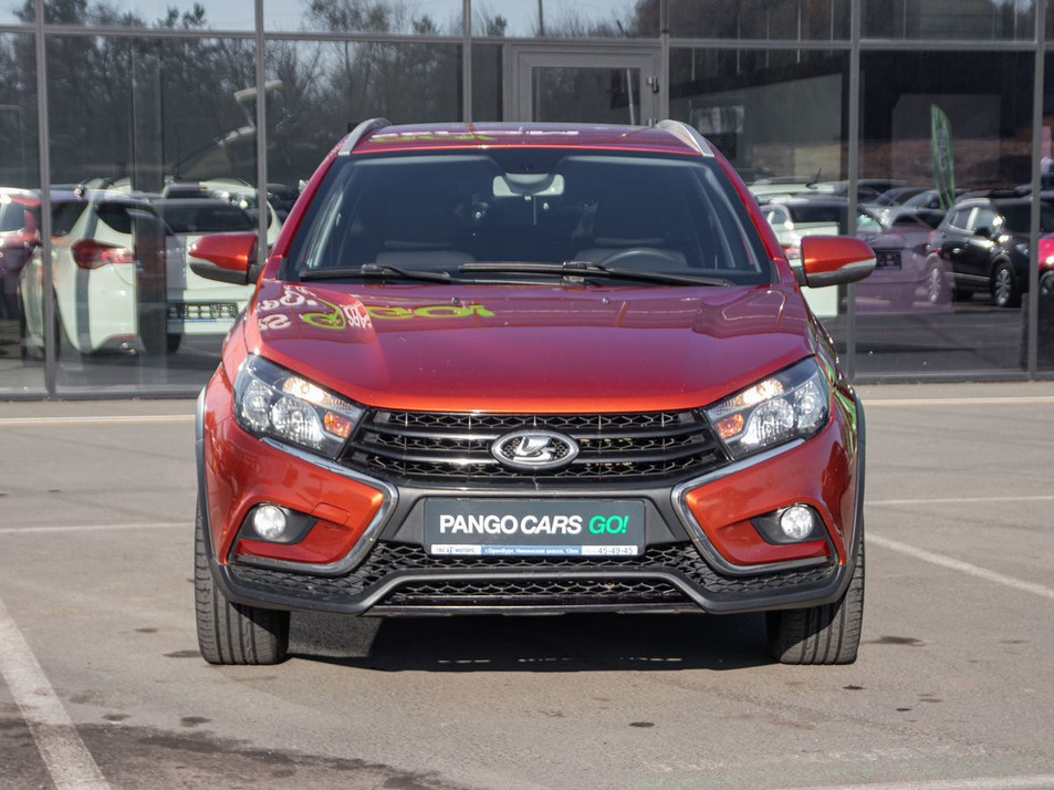 Автомобиль с пробегом LADA Vesta в городе Оренбург ДЦ - PANGO Центр на Загородном