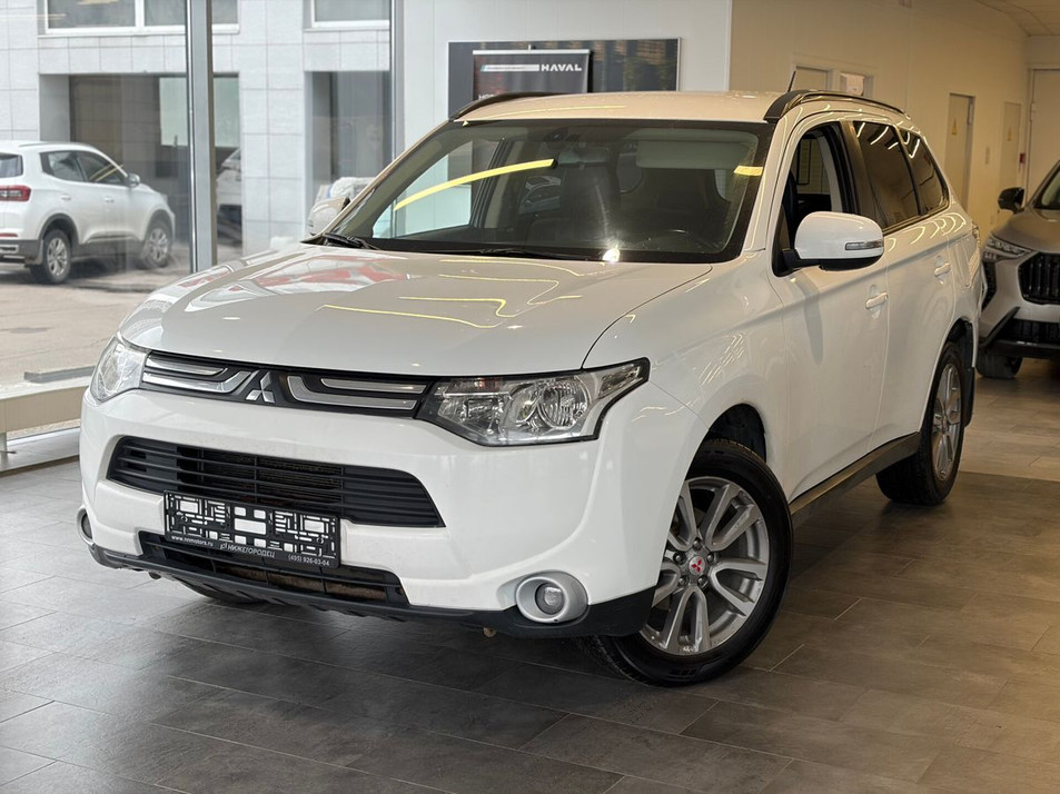 Автомобиль с пробегом Mitsubishi Outlander в городе Реутов ДЦ - PANGO Центр Нижегородец Реутов