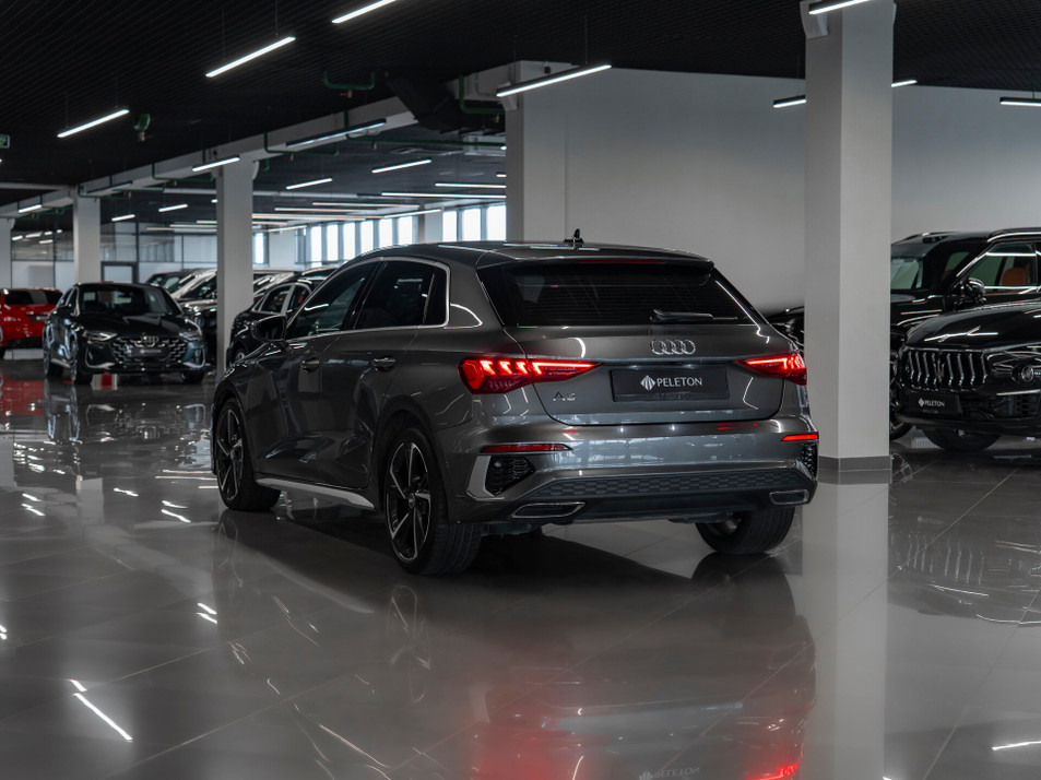 Автомобиль с пробегом Audi A3 в городе Москва ДЦ - PANGO&nbsp;Центр PELETON