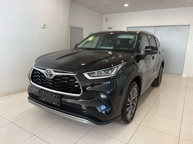 Автомобиль с пробегом Toyota Highlander в городе Омск ДЦ - Свободный склад USED (Тойота Центр Омск / Лексус - Омск / OMODA Автоплюс / JAECOO Автоплюс) (с пробегом)