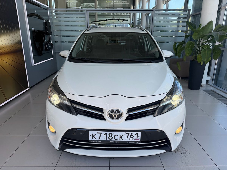 Автомобиль с пробегом Toyota Verso в городе Таганрог ДЦ - Гедон-Юг