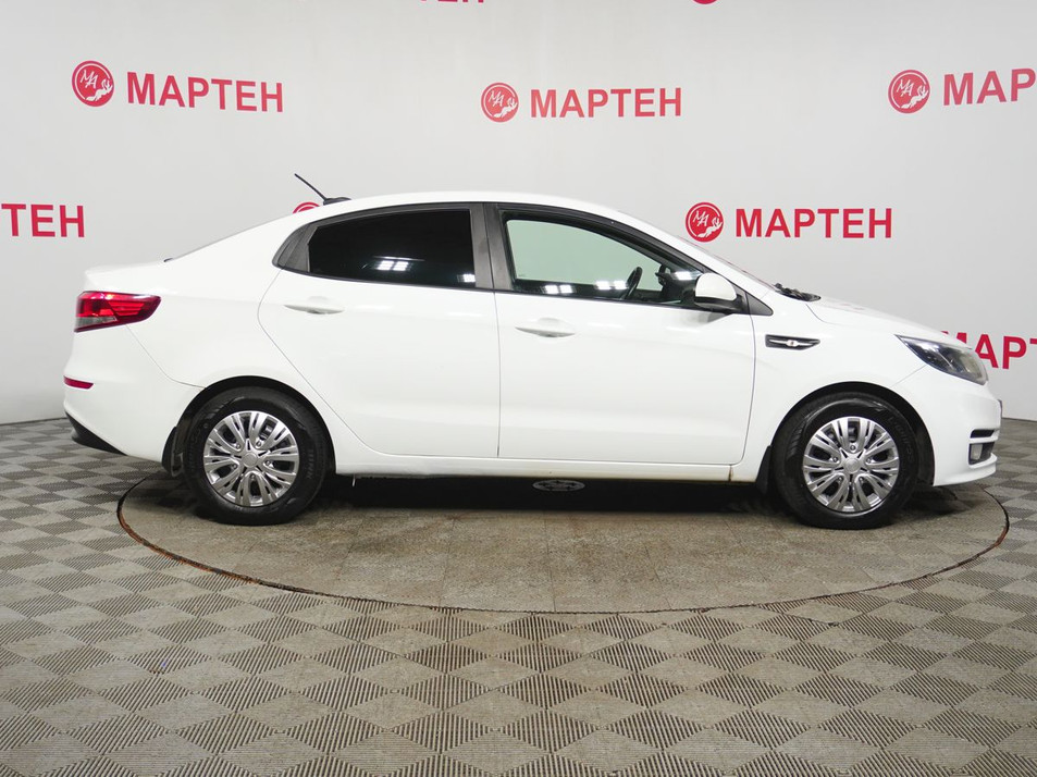 Автомобиль с пробегом Kia Rio в городе Вологда ДЦ - Мартен. Автомобили с пробегом